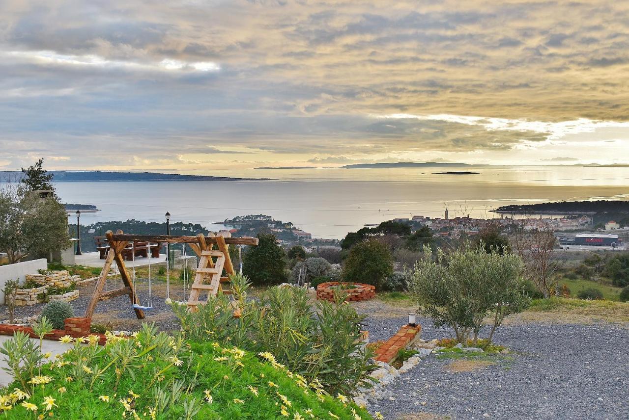 Mundanije Apartments Panorama View Zeljko Scerbe מראה חיצוני תמונה