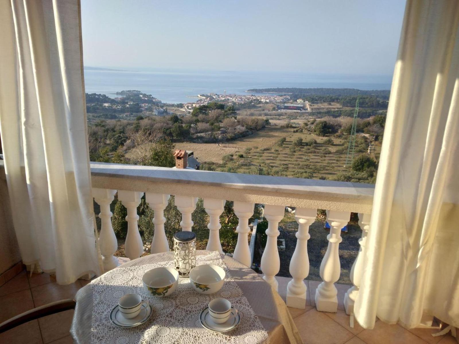 Mundanije Apartments Panorama View Zeljko Scerbe מראה חיצוני תמונה