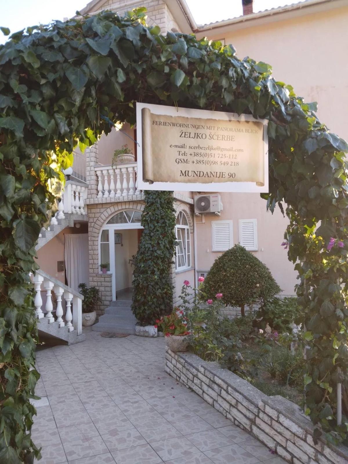 Mundanije Apartments Panorama View Zeljko Scerbe מראה חיצוני תמונה