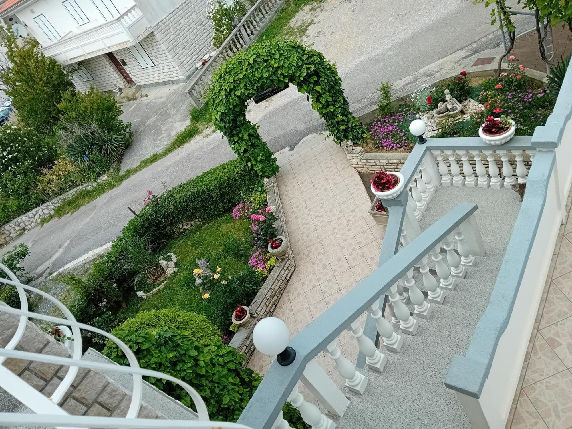Mundanije Apartments Panorama View Zeljko Scerbe מראה חיצוני תמונה